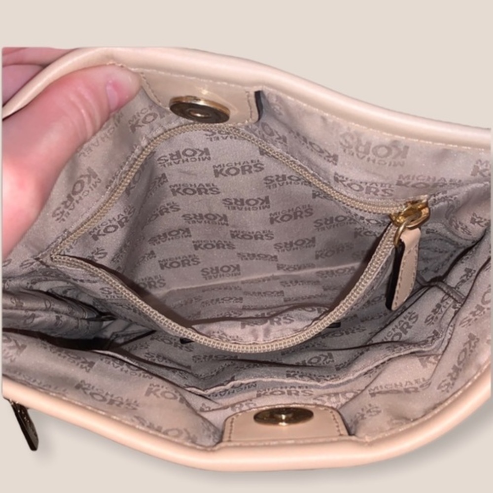 Michael Kors Bundle - Picture 5 of 7
